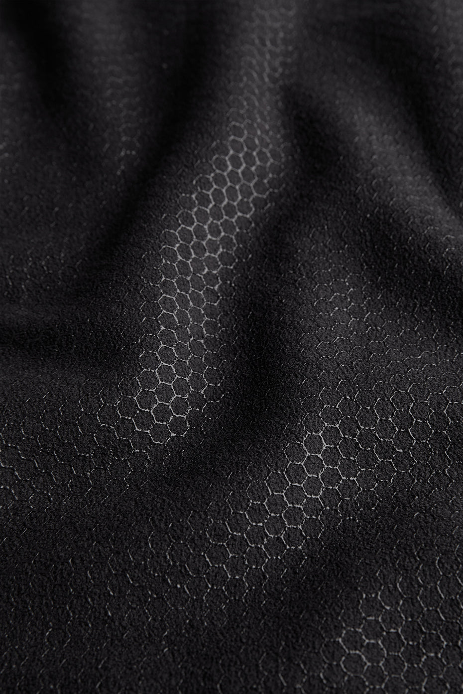 Grounded No-Slip Towel - Black image 3