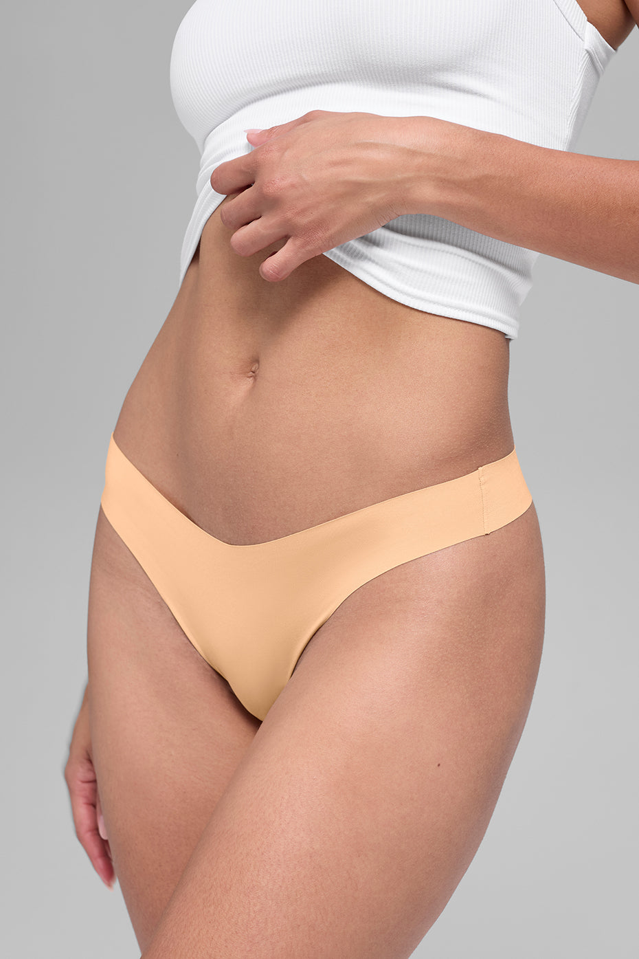Airbrush Invisible Thong - Champagne image 3