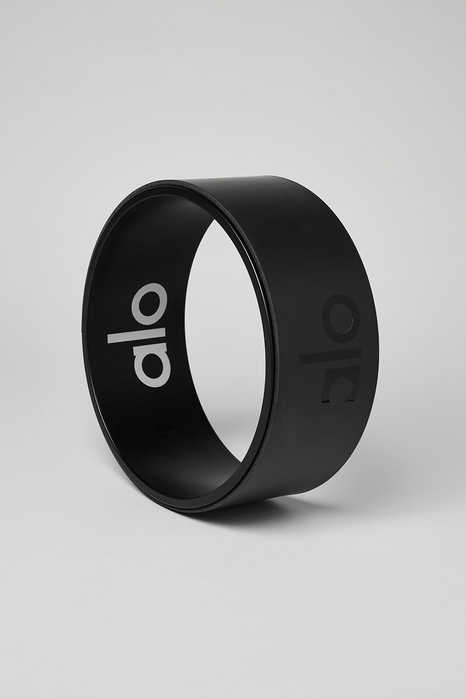Bend It Yoga Wheel - Black image 1