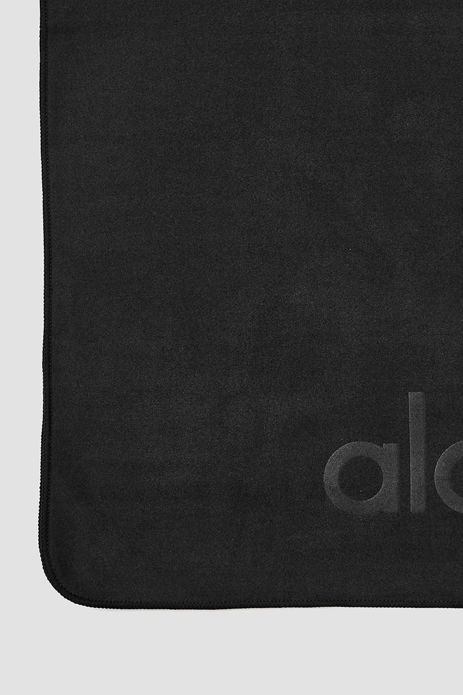 Performance No Sweat Hand Towel - Black image 3
