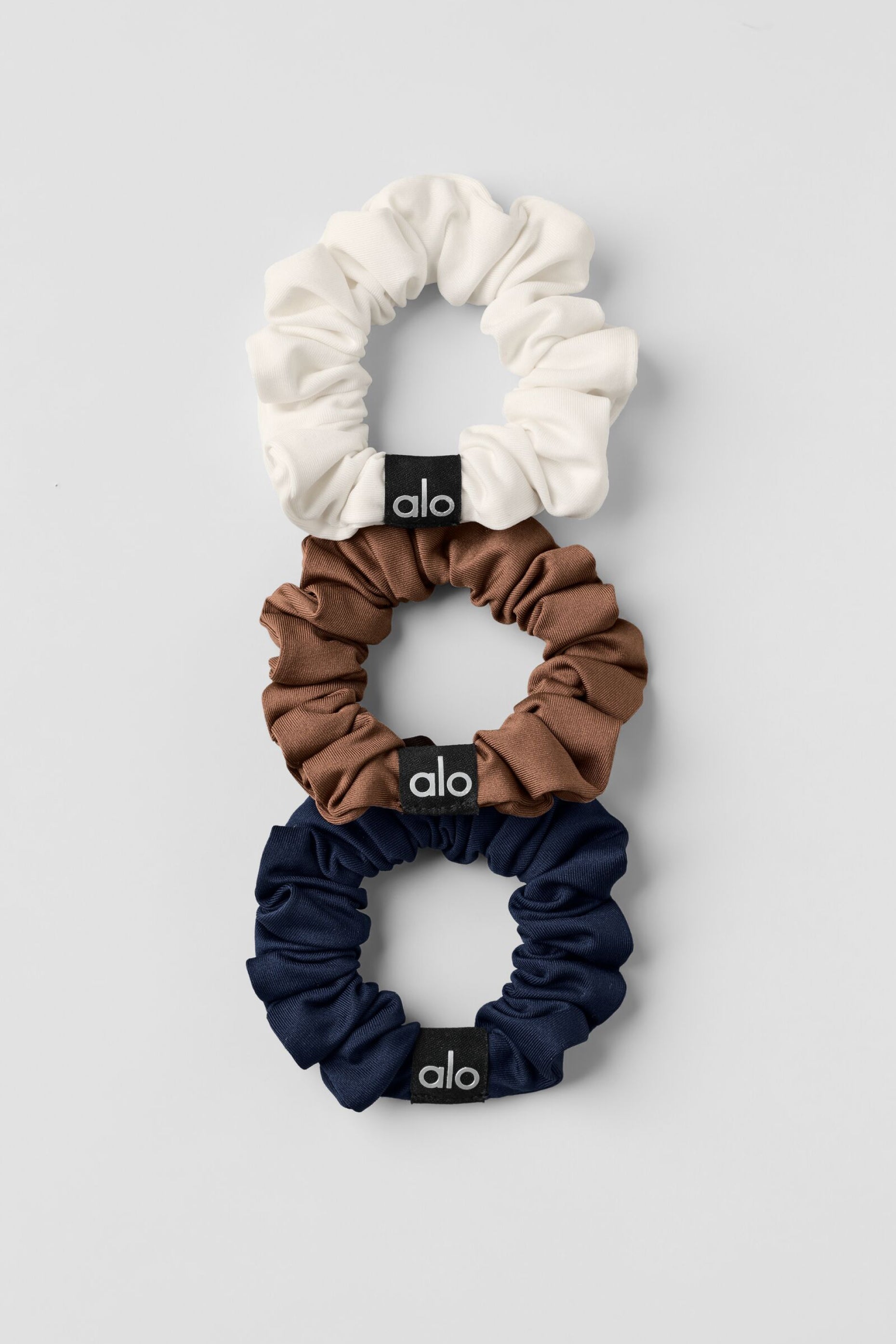Fresh Mini Scrunchie 3-Pack - Sun Kissed Brown/Ivory/Navy image 1