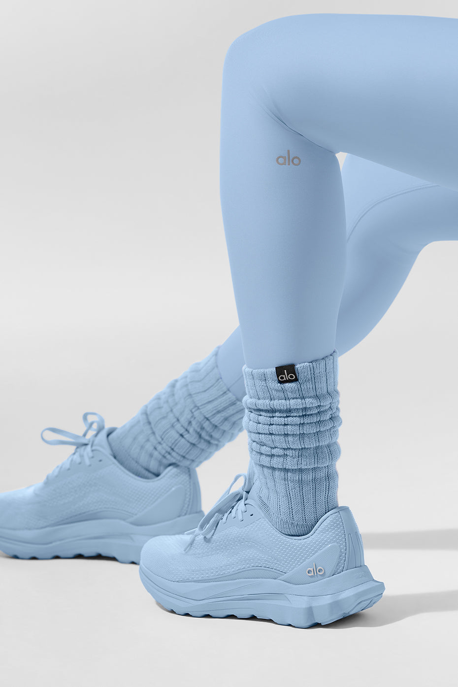 ALO Runner - Seashell Blue image 7