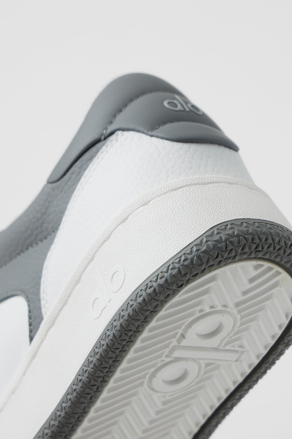 ALO Recovery Mode Sneaker - Grey/White image 5
