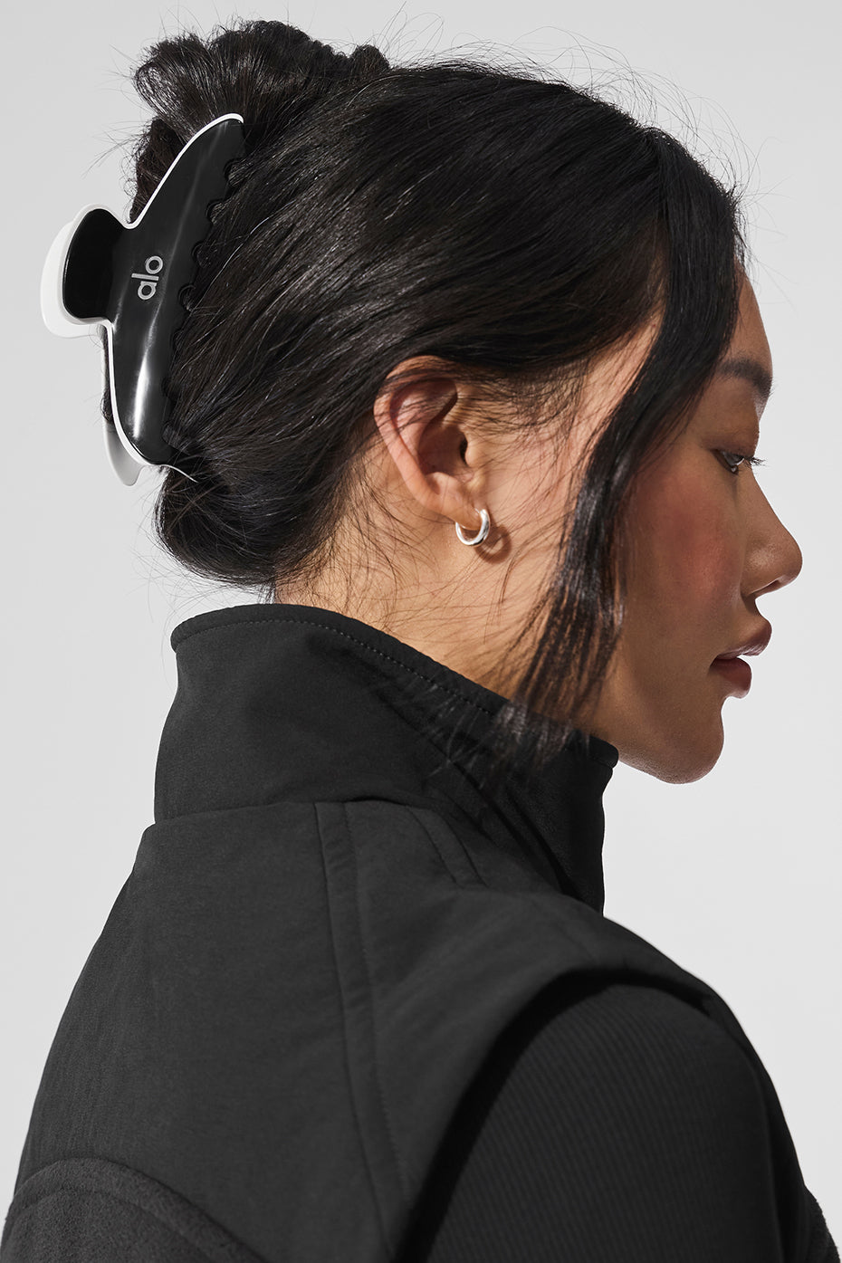 Outline Claw Clip - Black/White image 1