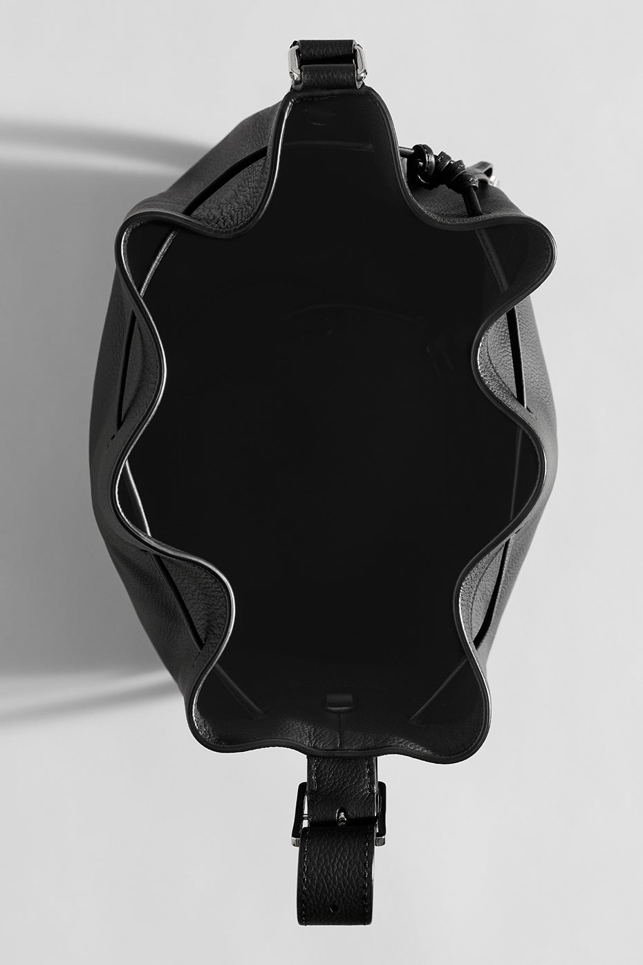 ALO Balance Bucket - Black Leather image 7