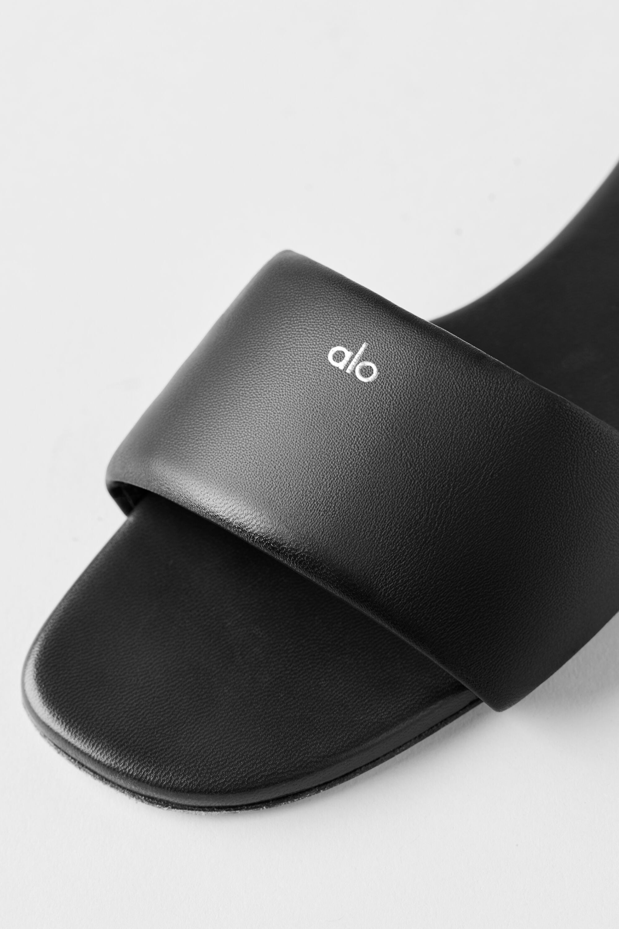 ALO Classico Sandal - Black image 6
