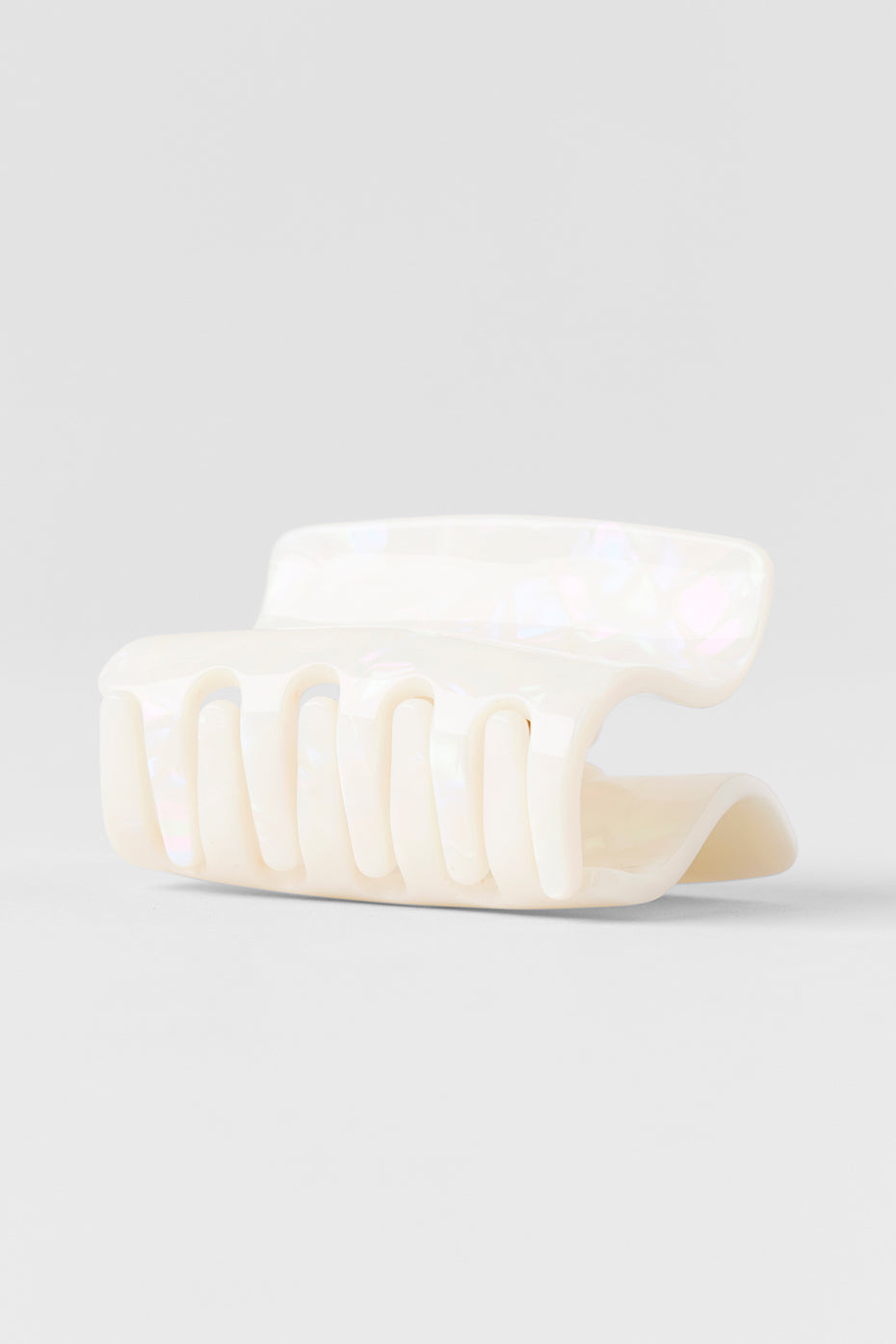 Effortless Claw Clip - White Pearl image 4