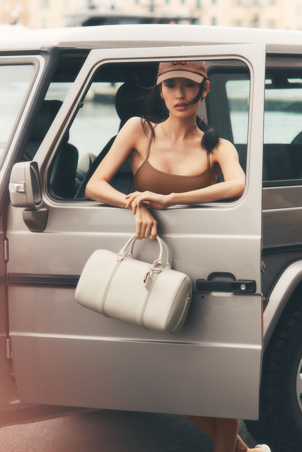 ALO Daily Voyage - Bone Leather image 1