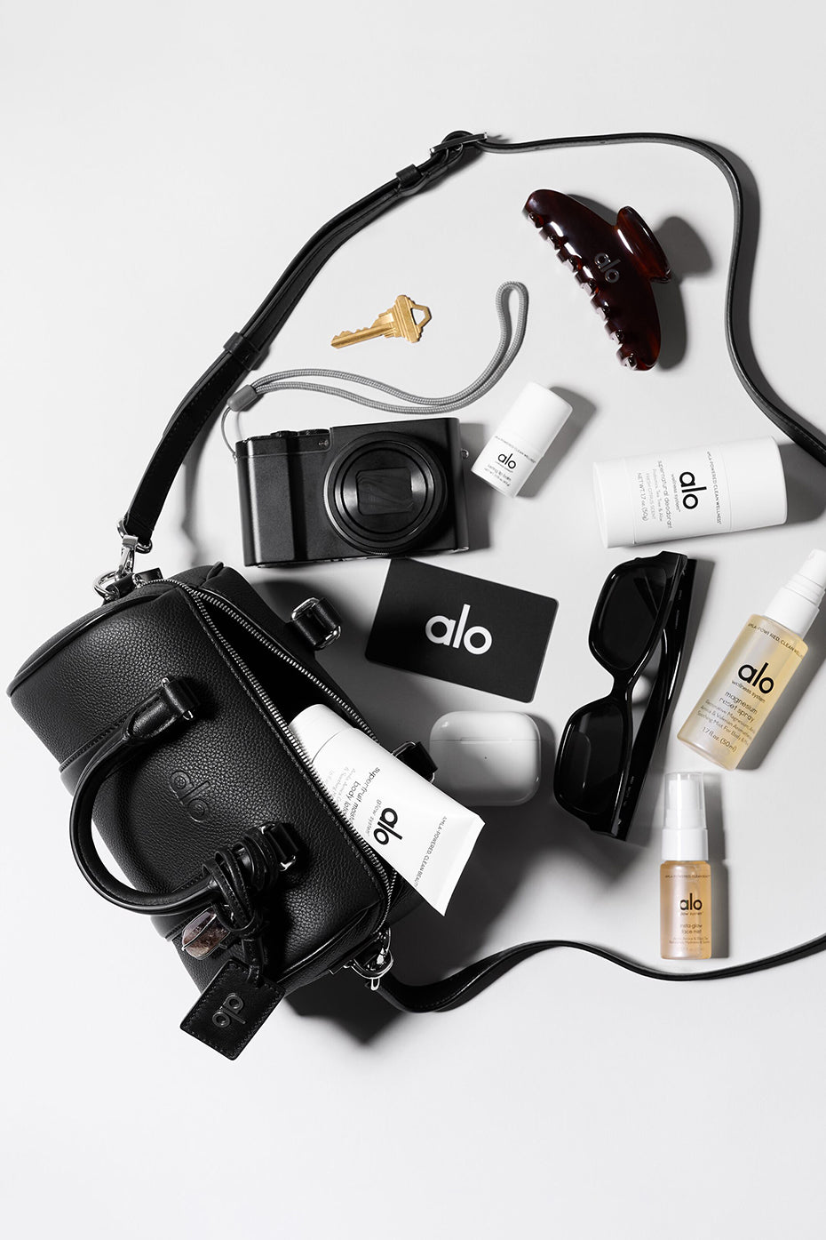 ALO Mini Voyage - Black Leather image 8