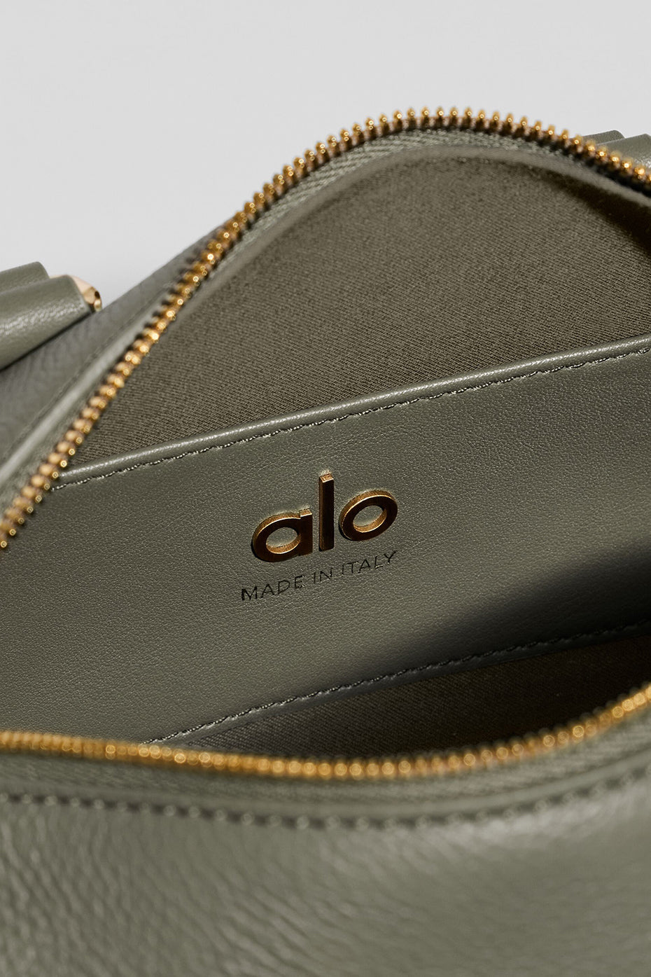 ALO Mini Voyage - Olive Tree Leather image 7
