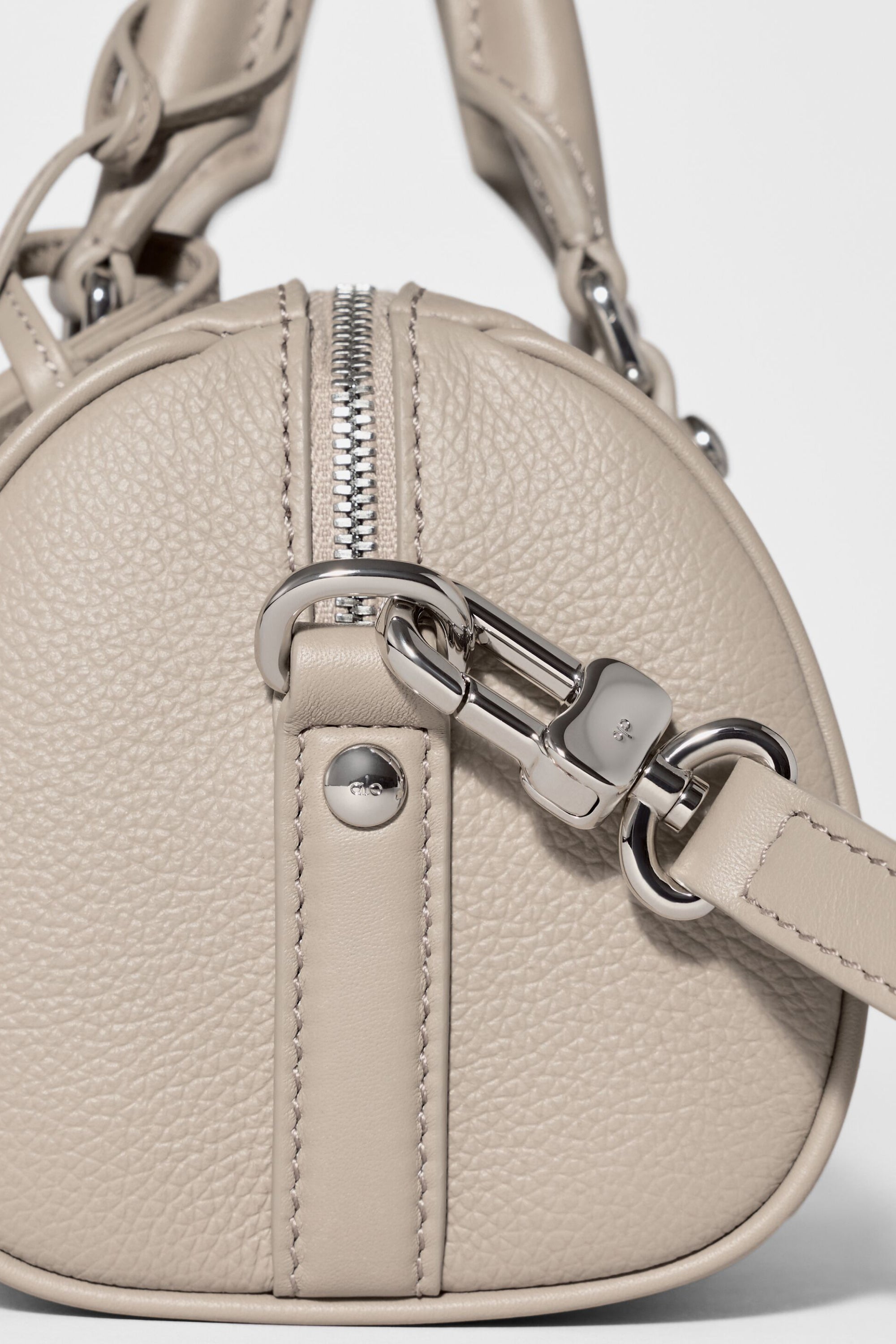 ALO Mini Voyage - Gravel Leather image 6