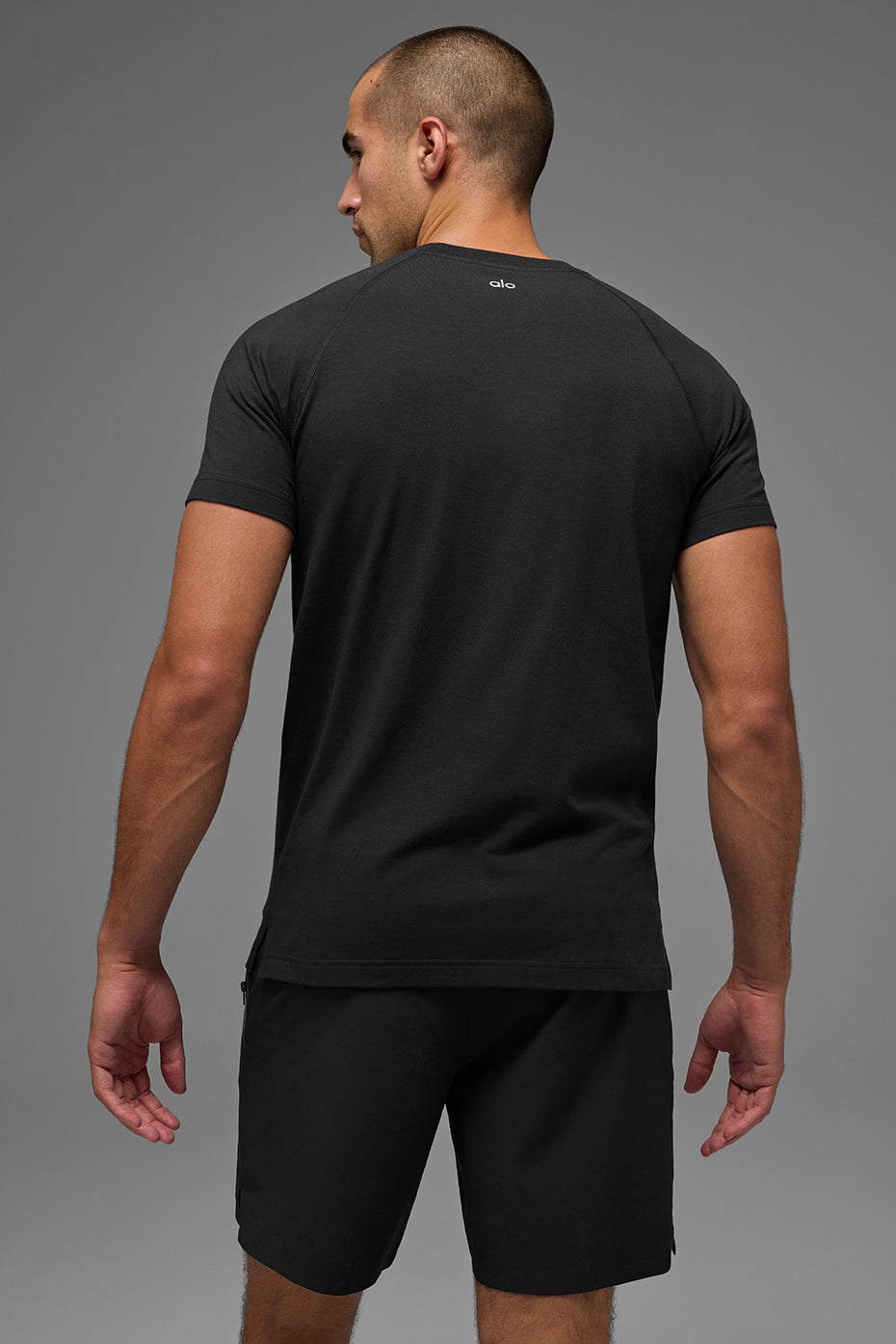 ALO Vapor Crewneck Short Sleeve - Black image 3