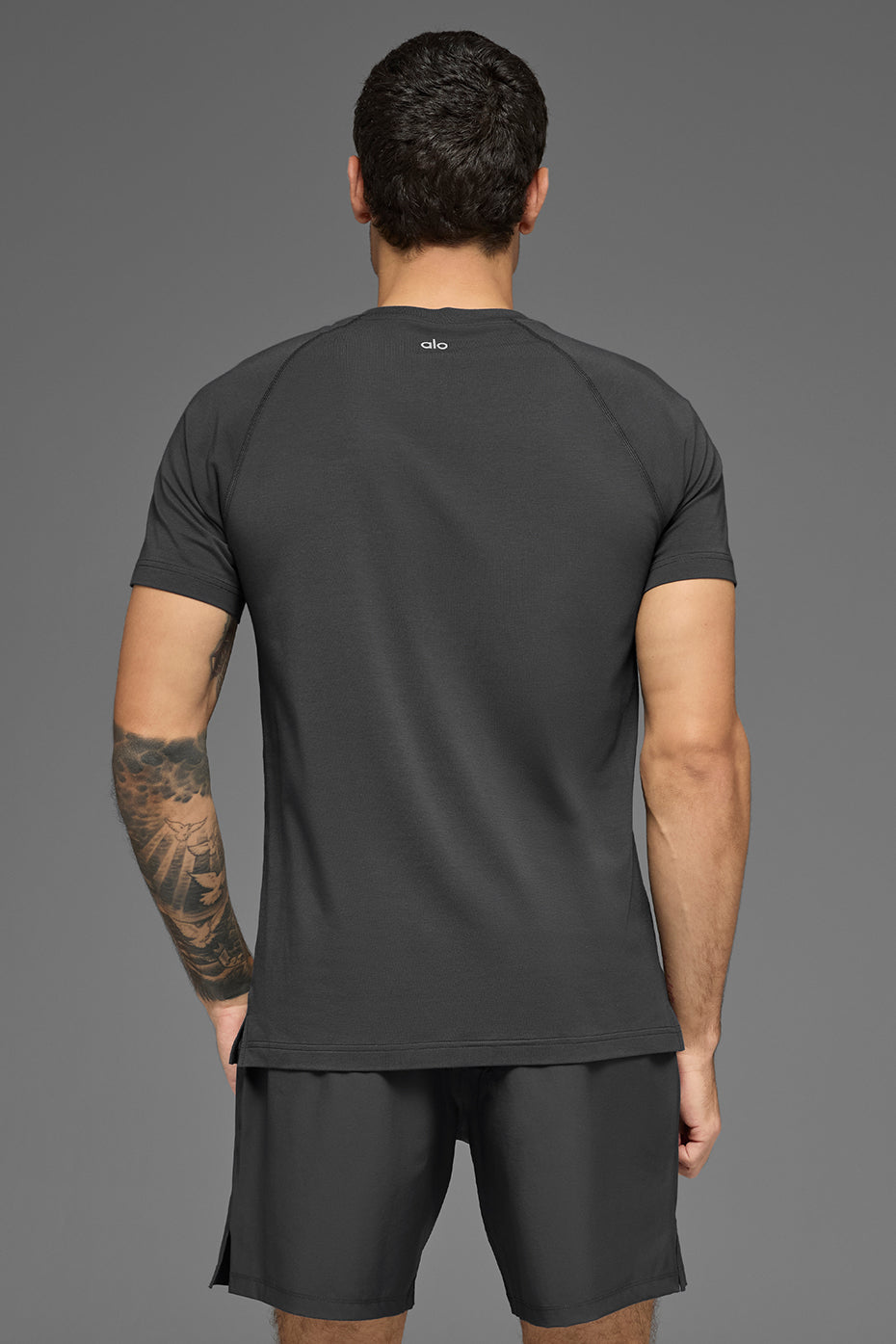 ALO Vapor Crewneck Short Sleeve - Anthracite image 3