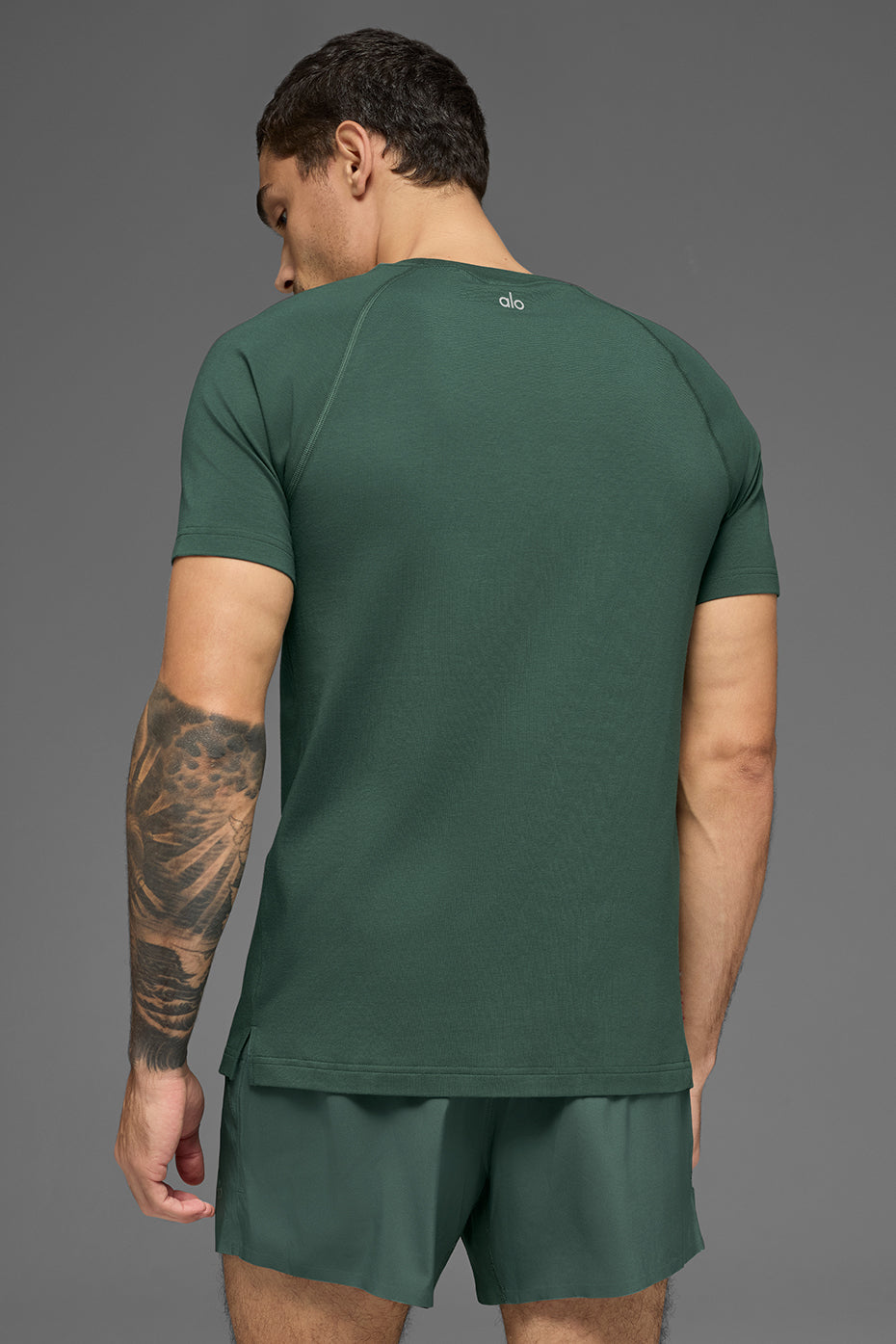 ALO Vapor Crewneck Short Sleeve - Clover Green image 3