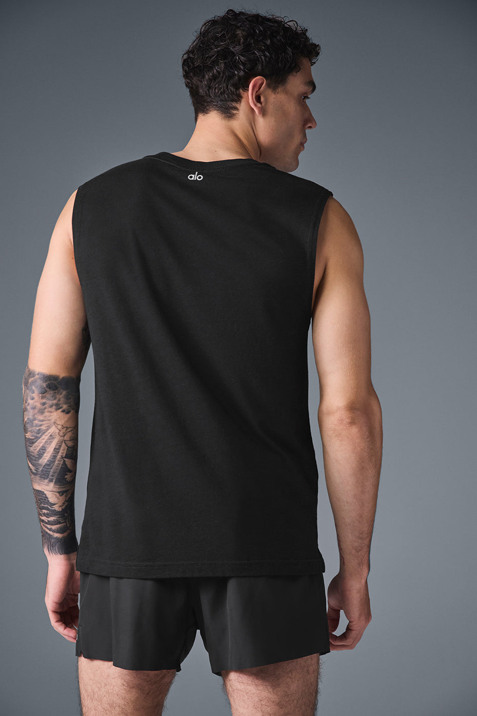 The Triumph Muscle Tank - Black image 2