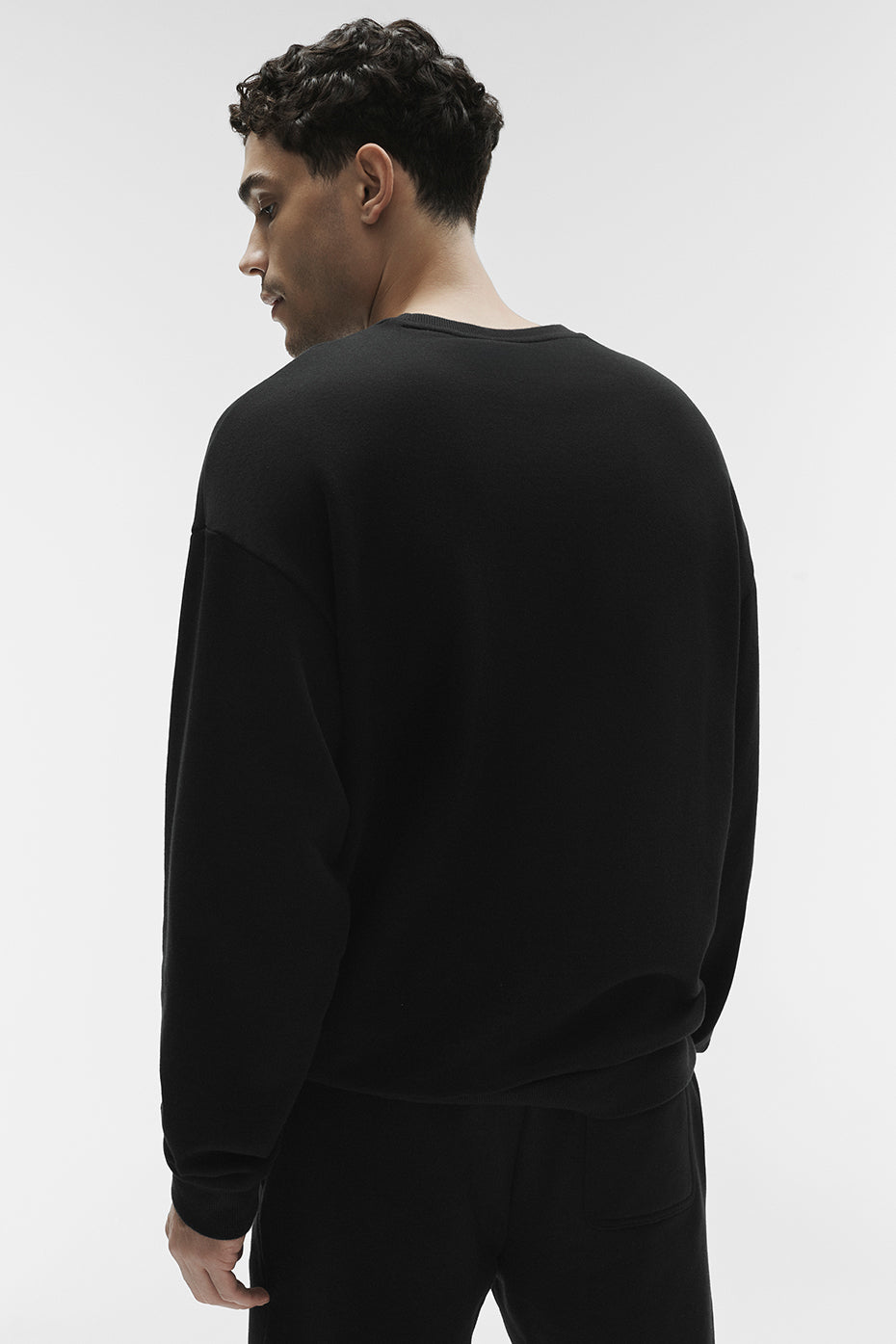 Chill Crew Neck Pullover - Black image 3