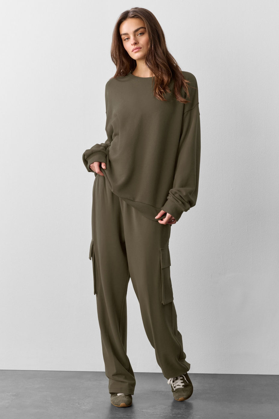 Chill Crew Neck Pullover - Olive Tree image 4