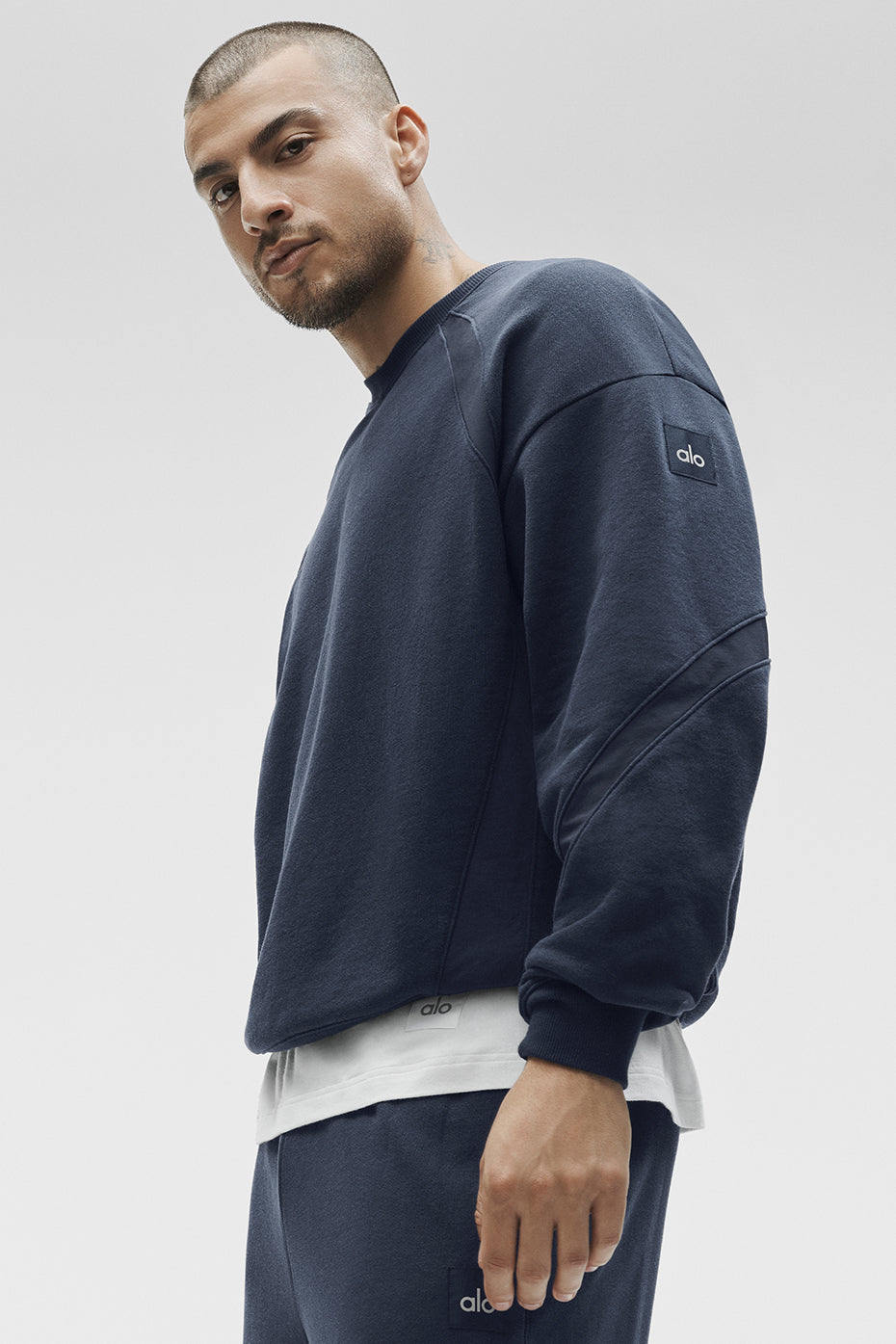 Field Crew Neck Sweatshirt - Navy image 3