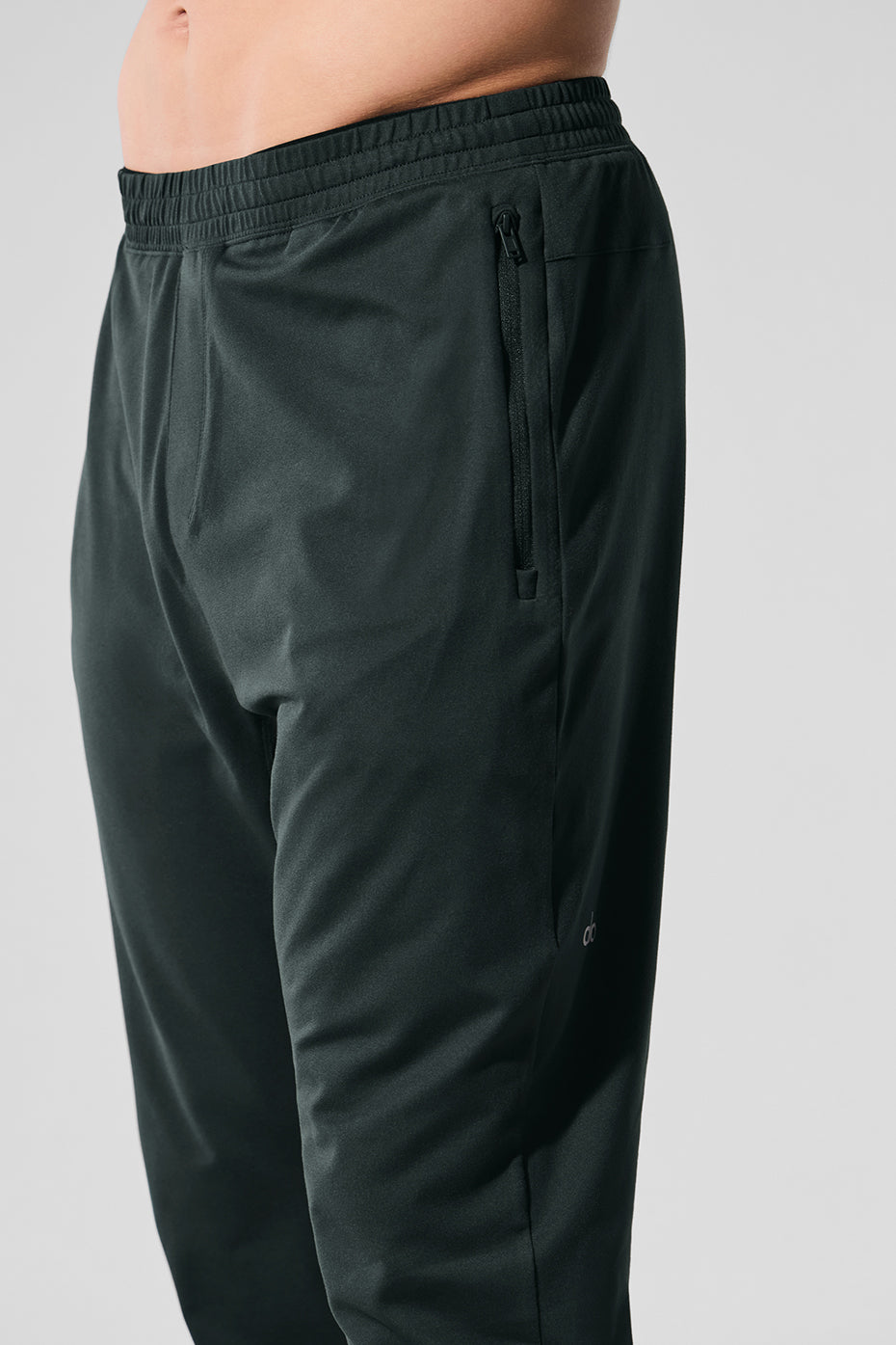 Conquer React Performance Pant - Charcoal Green image 4
