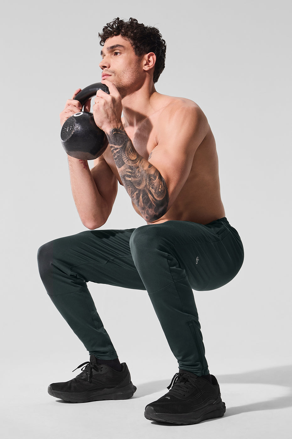 Conquer React Performance Pant - Charcoal Green image 5
