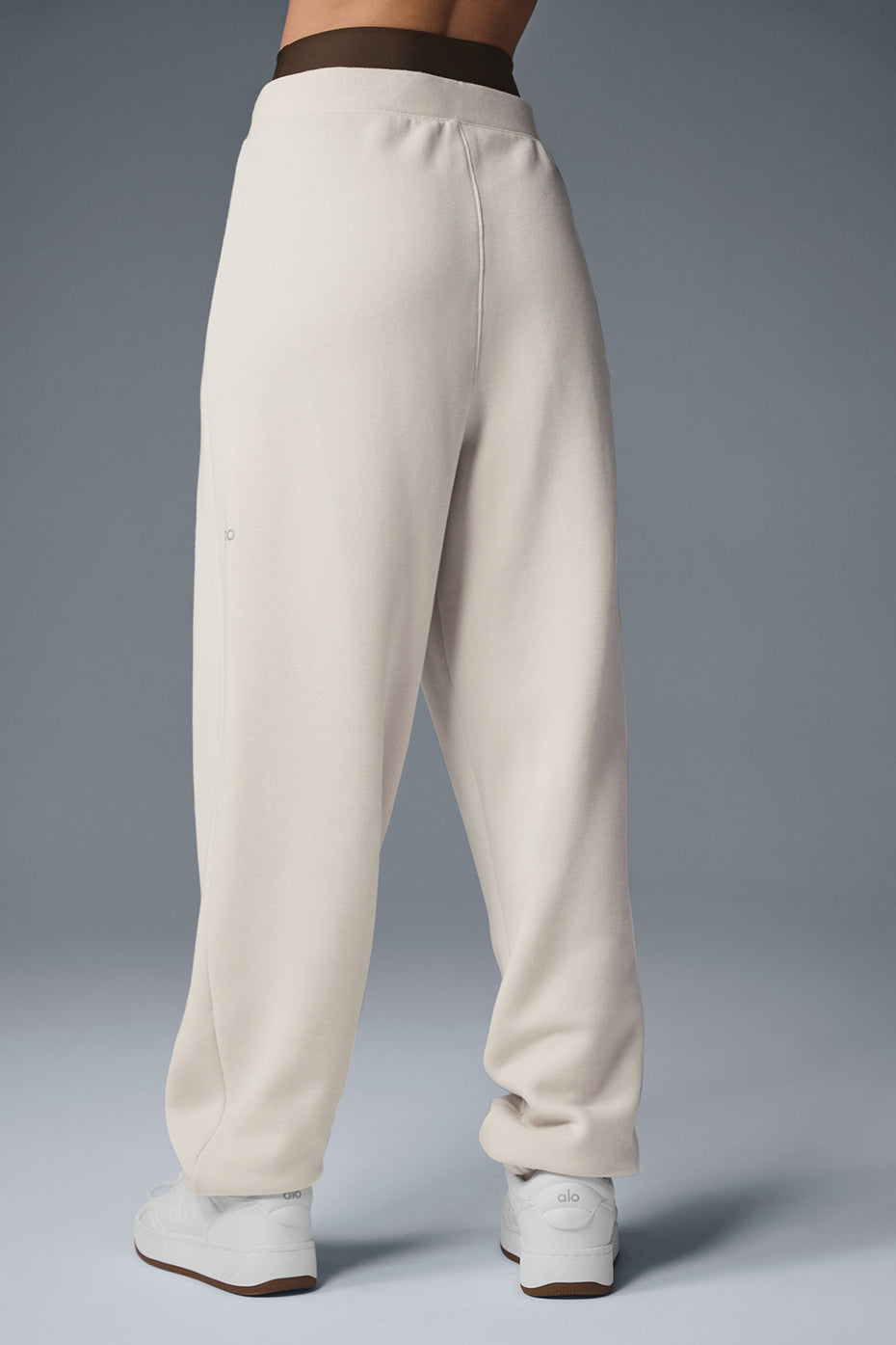 Triumph Restore Sweatpant - Bone image 3