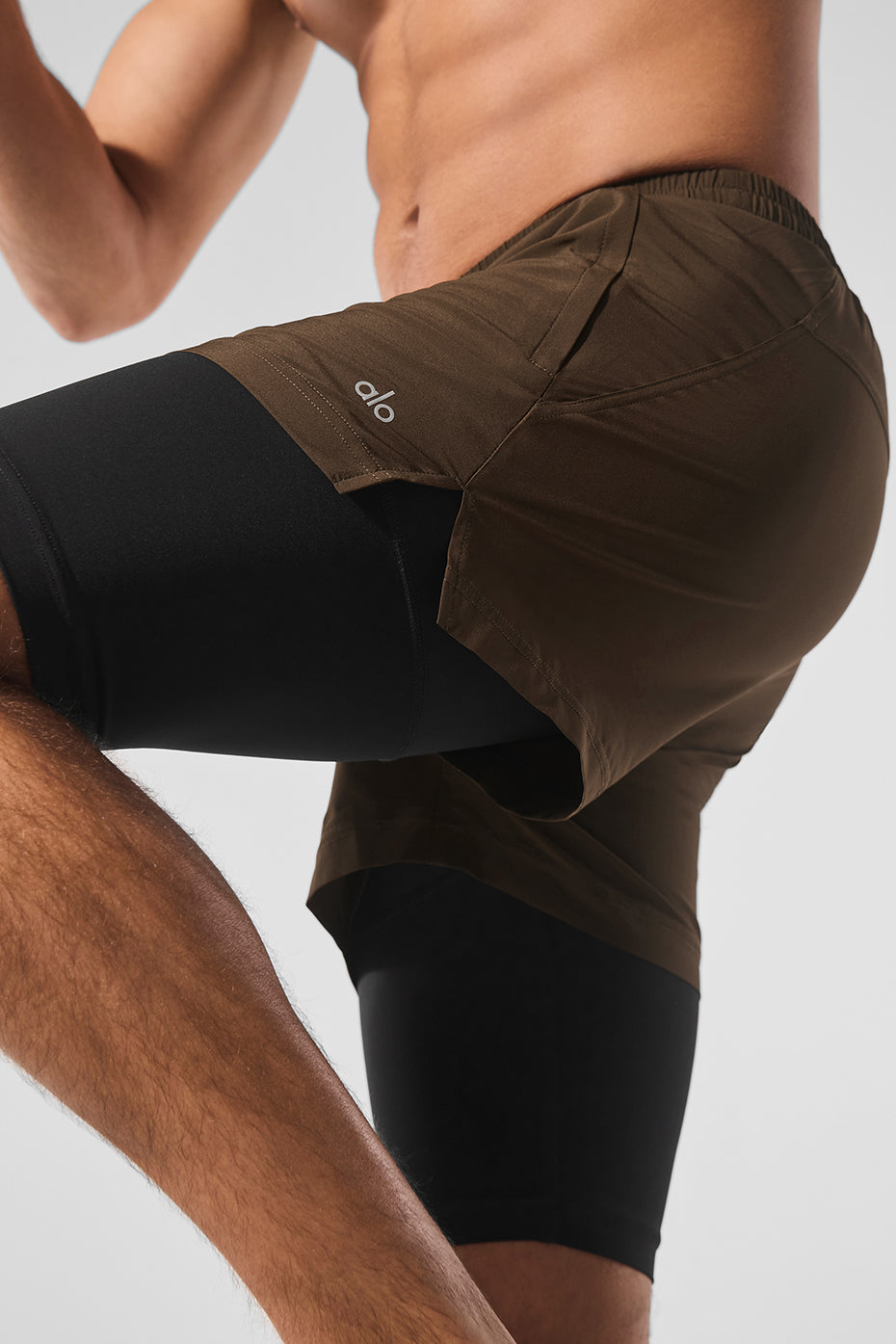 5" Revival 2-in-1 Short - Espresso/Black image 3