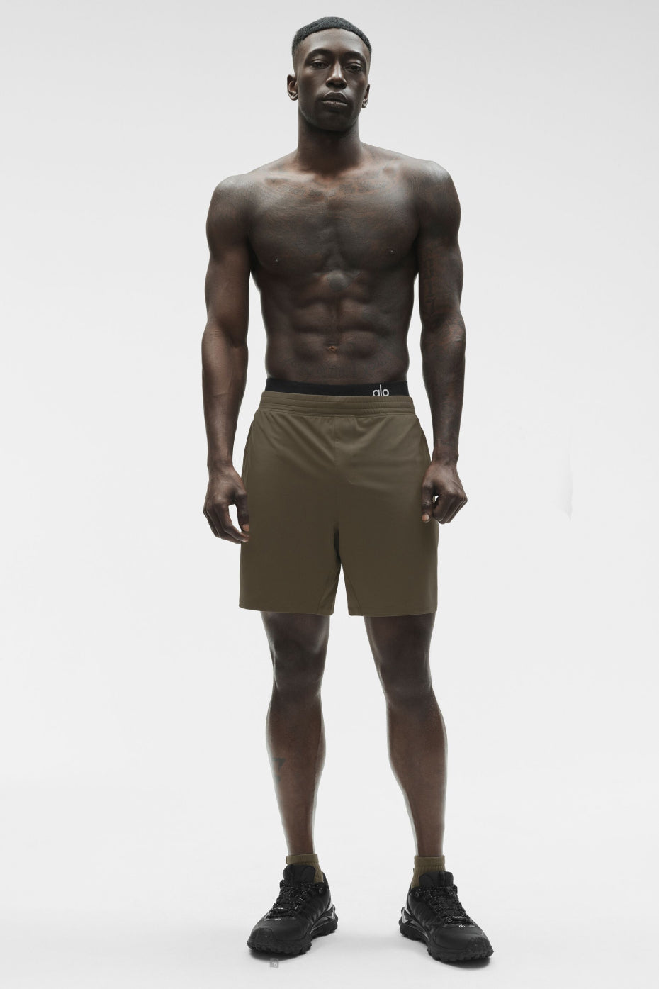 7" Conquer React Performance Short - Olive Tree image 5