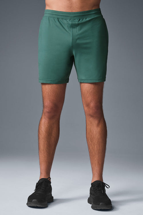 7" Conquer React Performance Short - Winter Ivy image 1