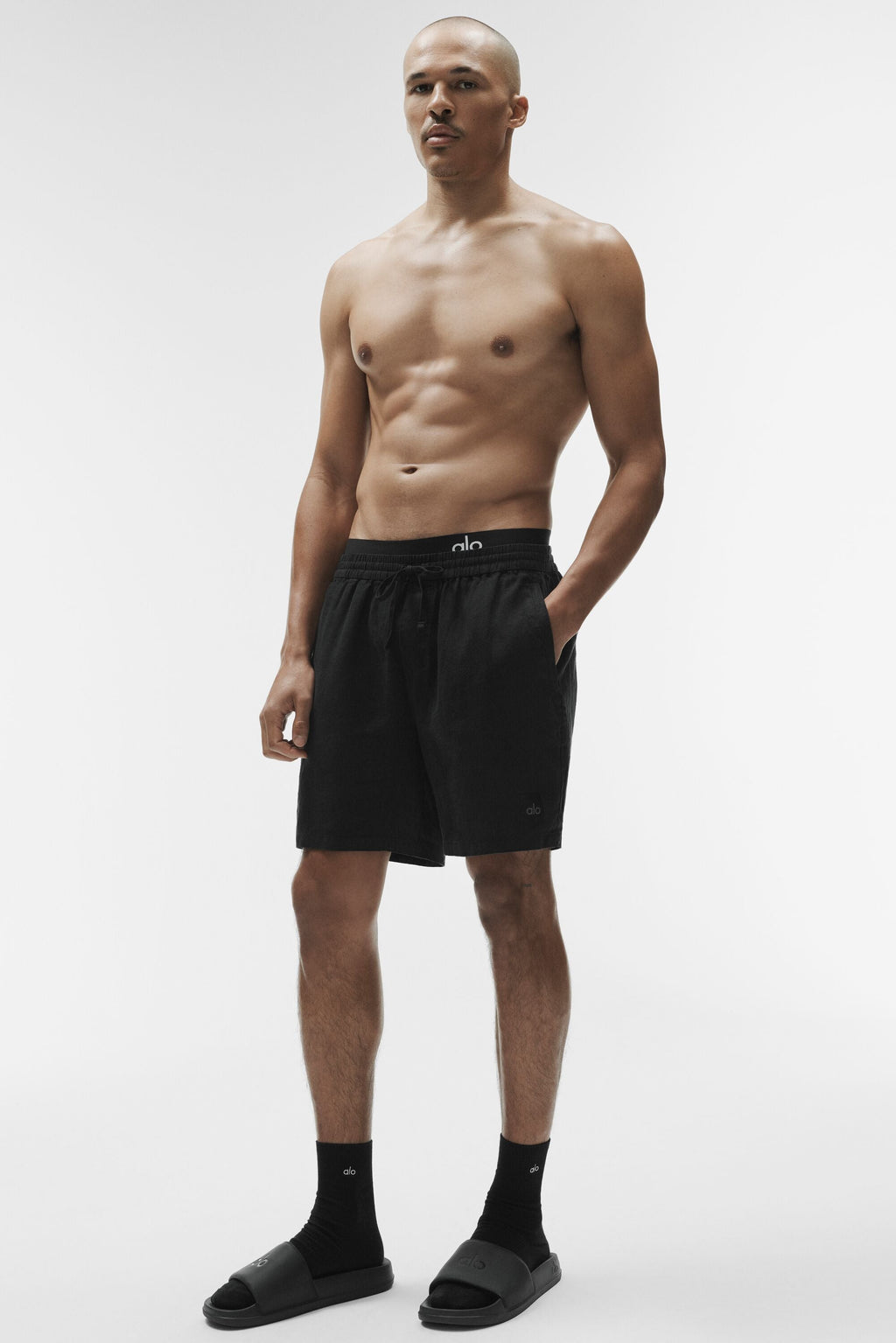 7" Linen Days Short - Black image 4