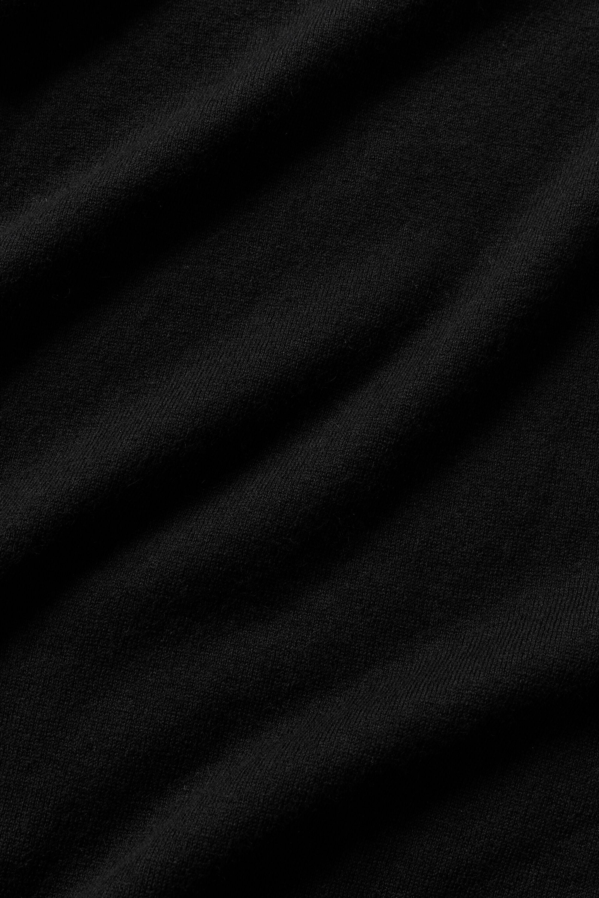 7" Cotton Cashmere Ever Soft Short - Black image 5