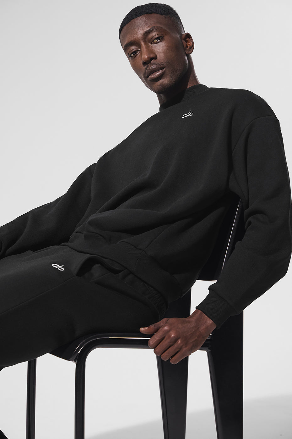Accolade Crew Neck Pullover - Black image 3