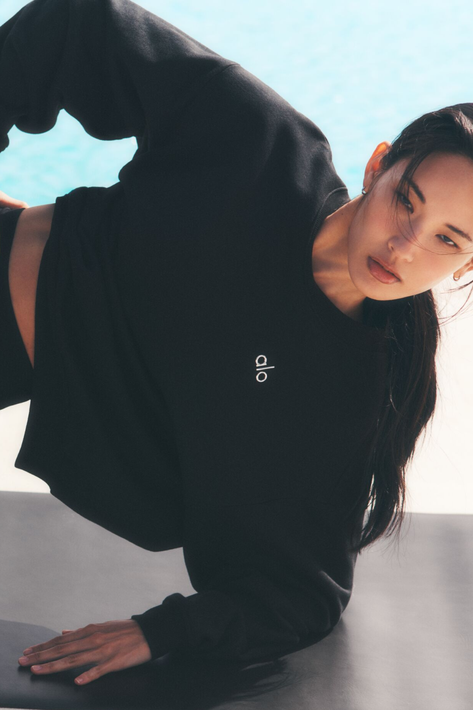 Accolade Crew Neck Pullover - Black image 1