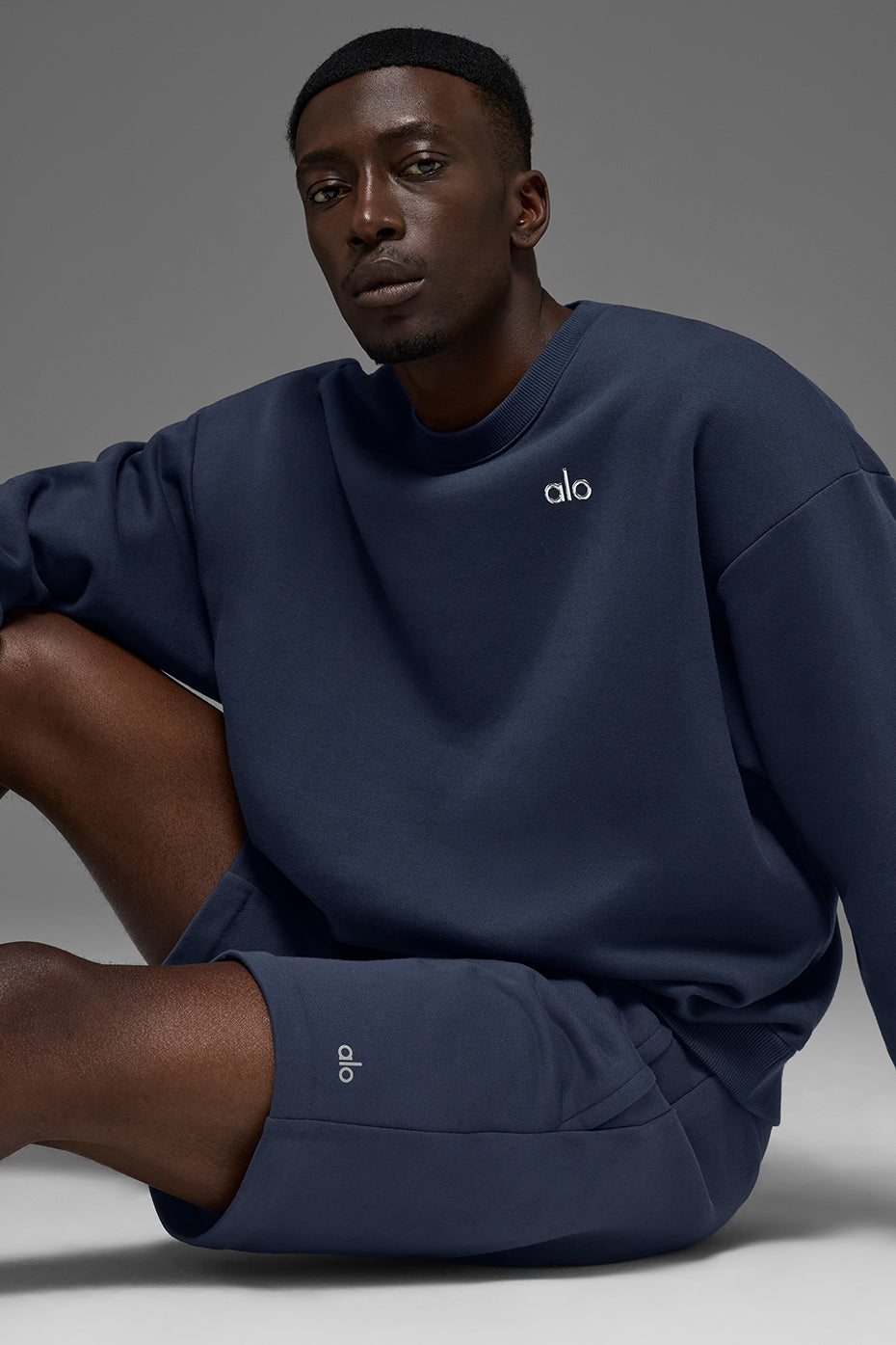 Accolade Crew Neck Pullover - Navy image 4