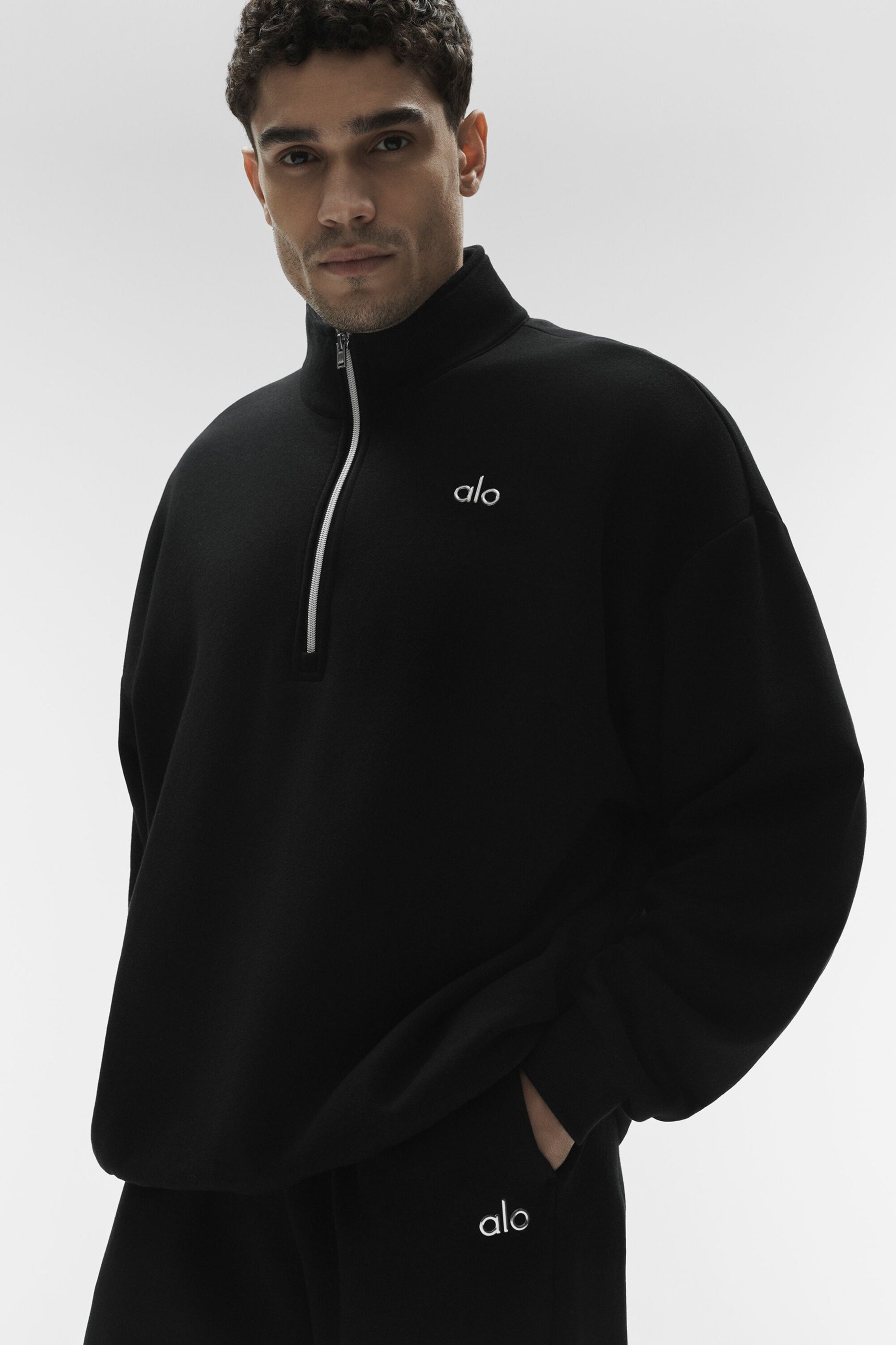 Accolade 1/4 Zip Pullover - Black image 4