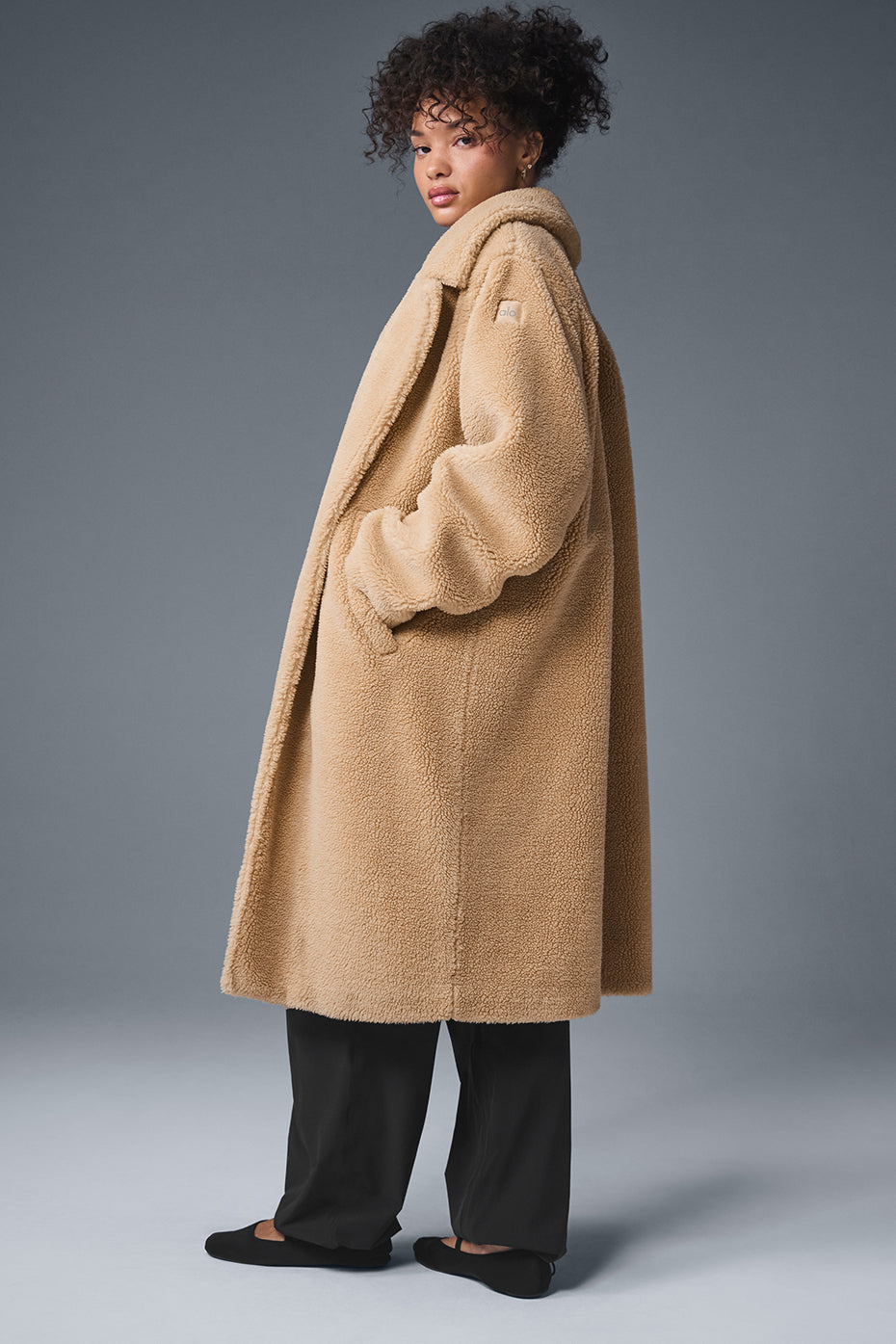 Oversized Sherpa Trench - Camel image 2