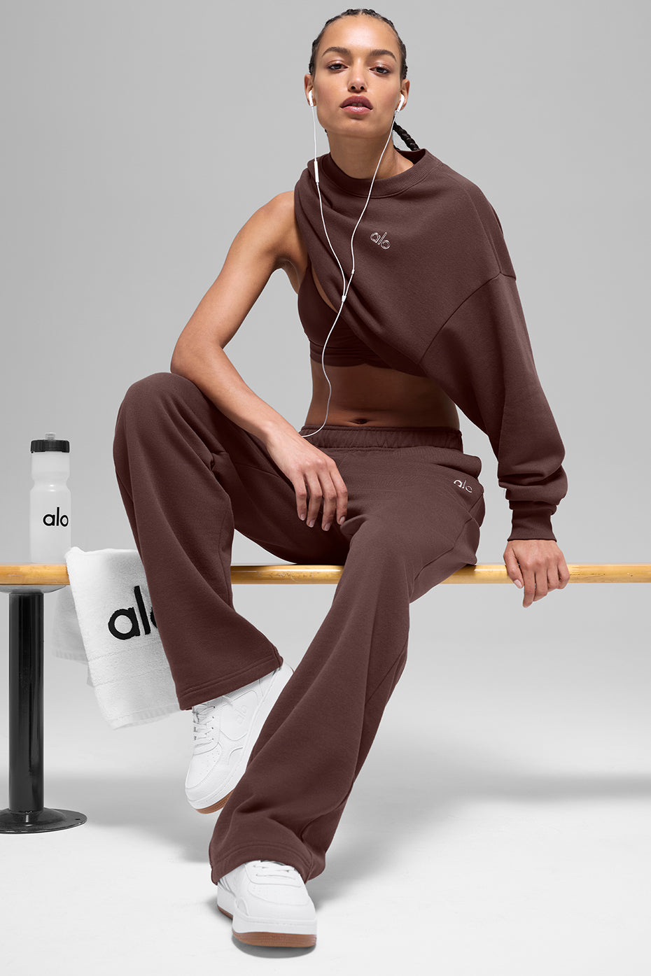 Accolade Straight Leg Sweatpant - Brownstone image 4