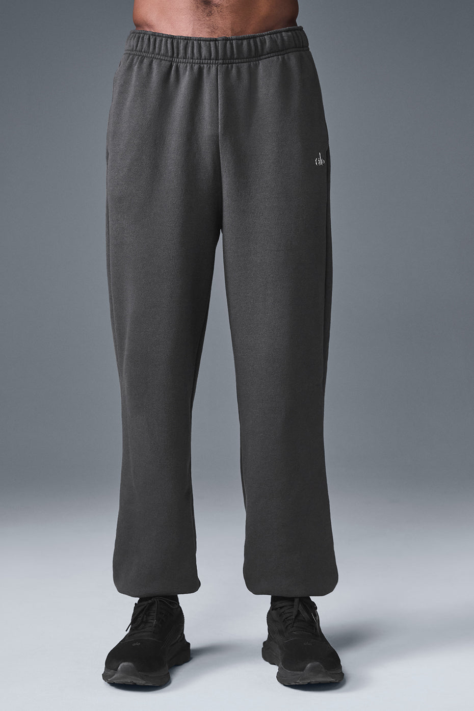 Accolade Sweatpant - Anthracite image 1