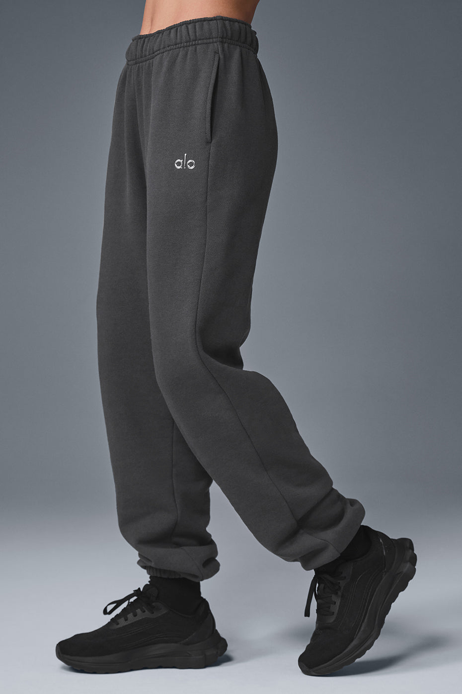Accolade Sweatpant - Anthracite image 3