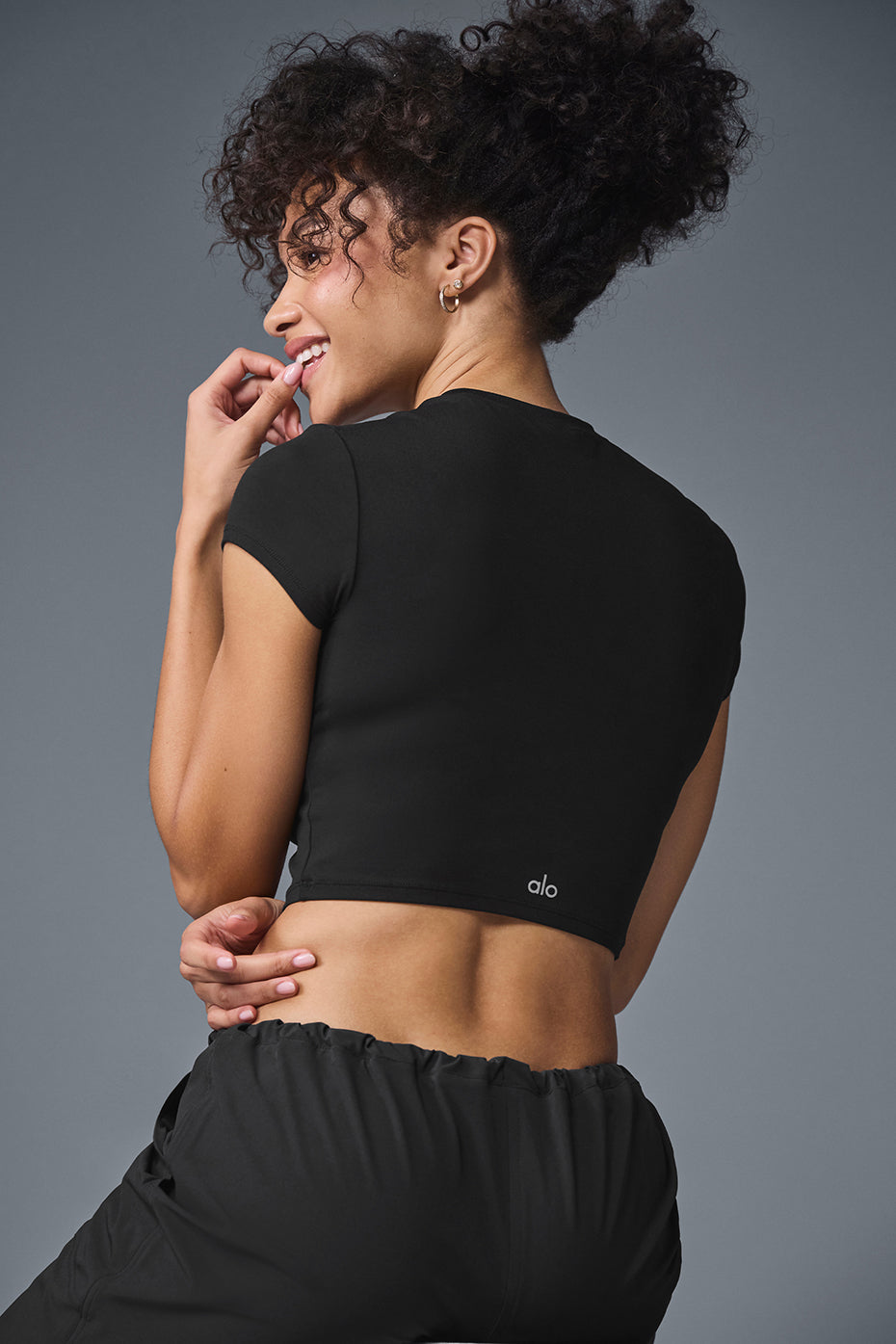 Alosoft Crop Finesse Short Sleeve - Black image 3