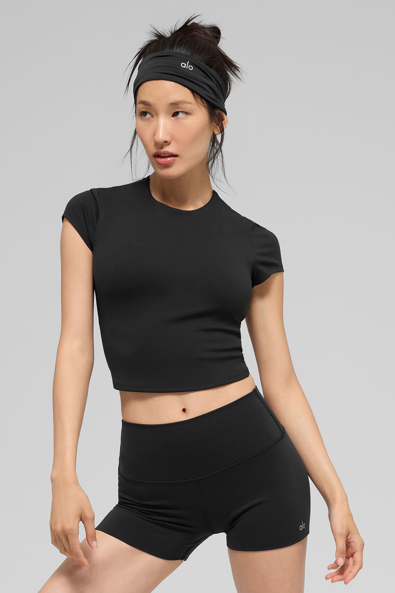 ALO Softsculpt Precision Short Sleeve Top - Black image 1
