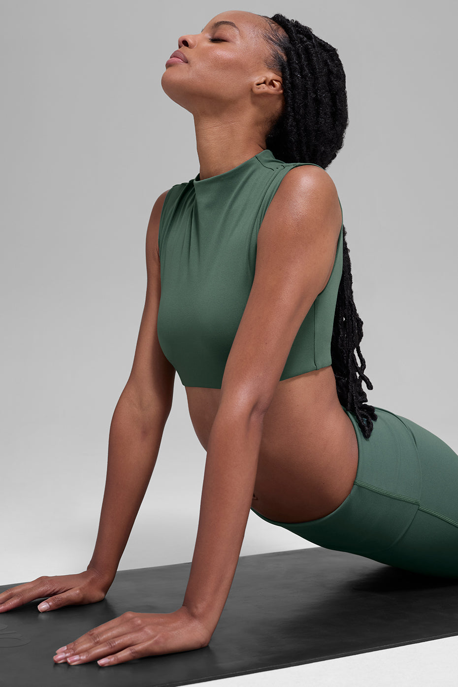 ALO Softsculpt Capped Out Short Sleeve - Clover Green image 4