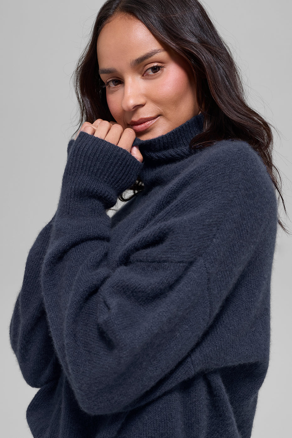 Wool Cashmere Cropped New Class Turtleneck Sweater - Navy image 2