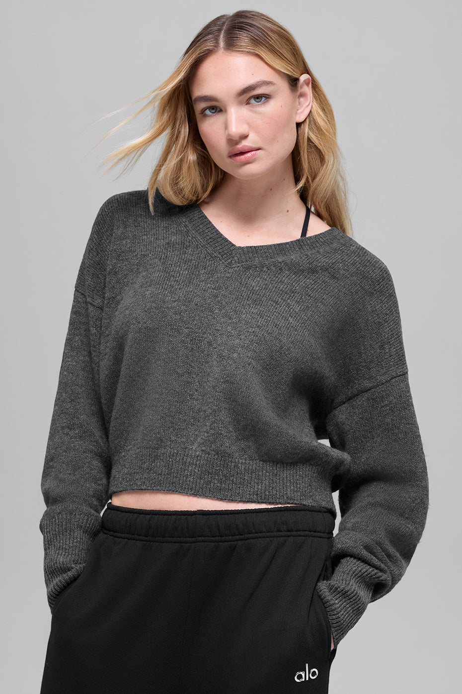 Wool Cashmere Cropped New Class V-Neck Sweater - Platinum Grey image 1