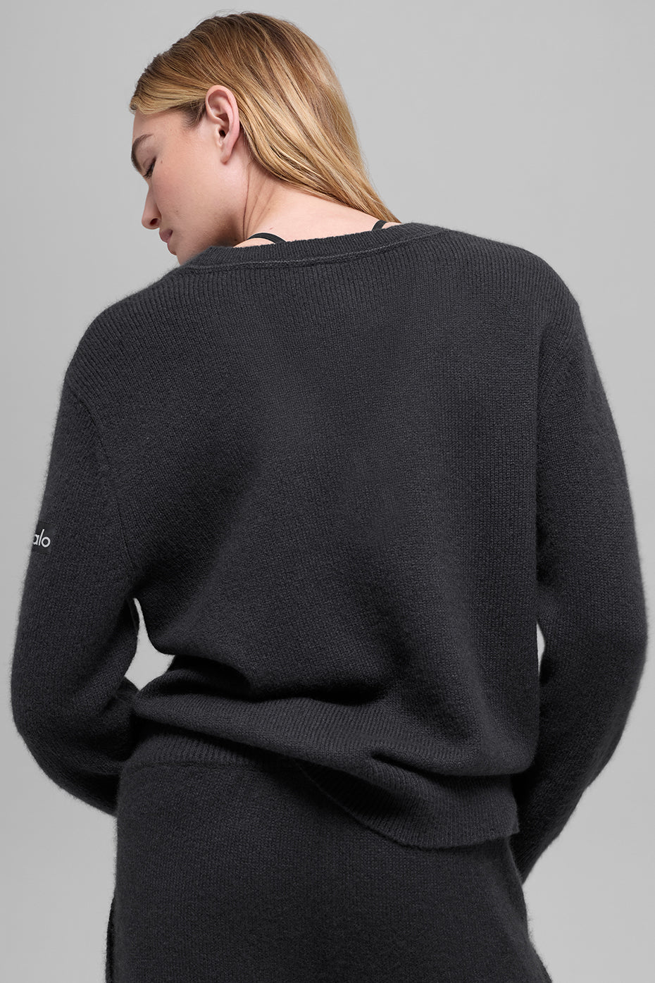 Wool Cashmere New Class Oversized V-Neck Sweater - Black image 3