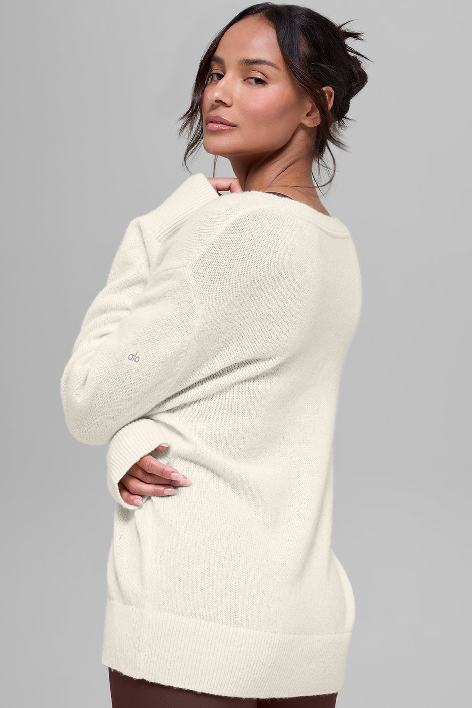 Wool Cashmere New Class Oversized V-Neck Sweater - Ivory image 3