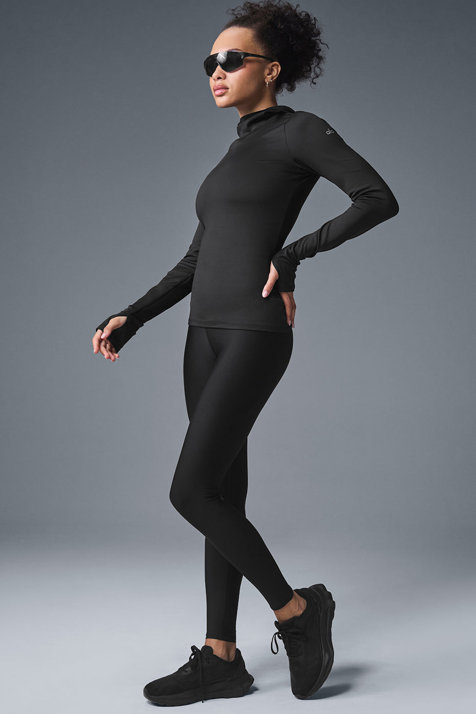Airlift Winter Warm Hooded Runner - Black image 4
