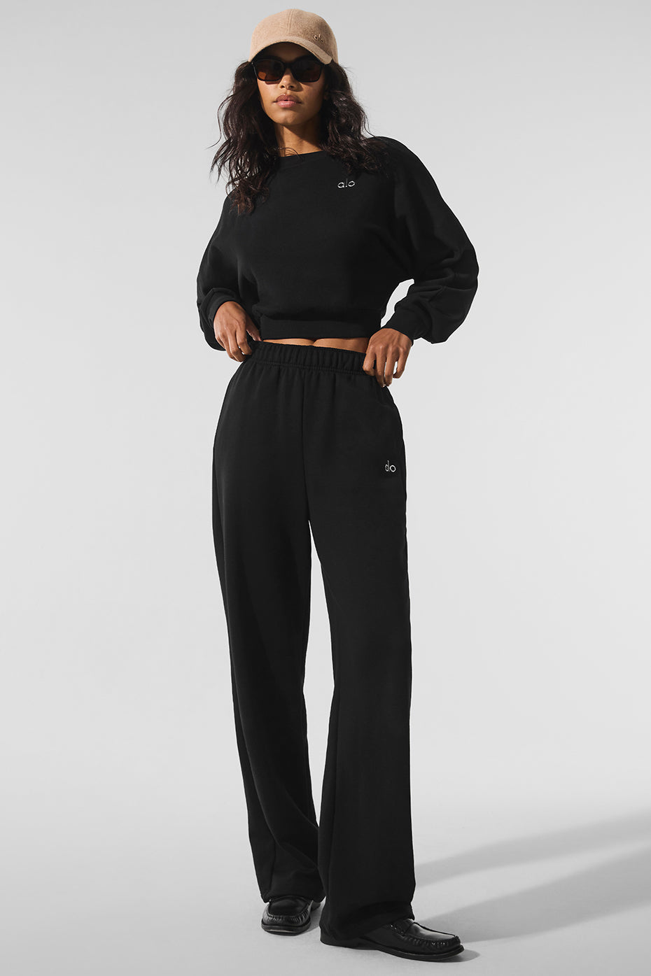 Cropped Accolade Crewneck - Black image 5