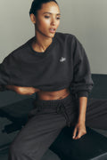 Cropped Accolade Crewneck - Anthracite image 1