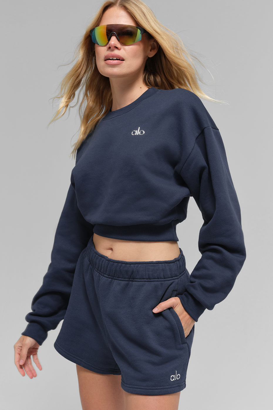 Cropped Accolade Crewneck - Navy image 4
