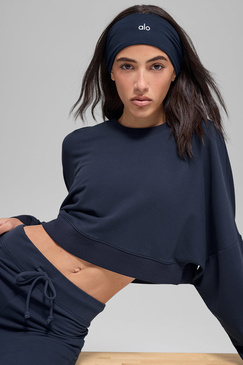 Cropped Sway Crew Neck Pullover - Navy image 5